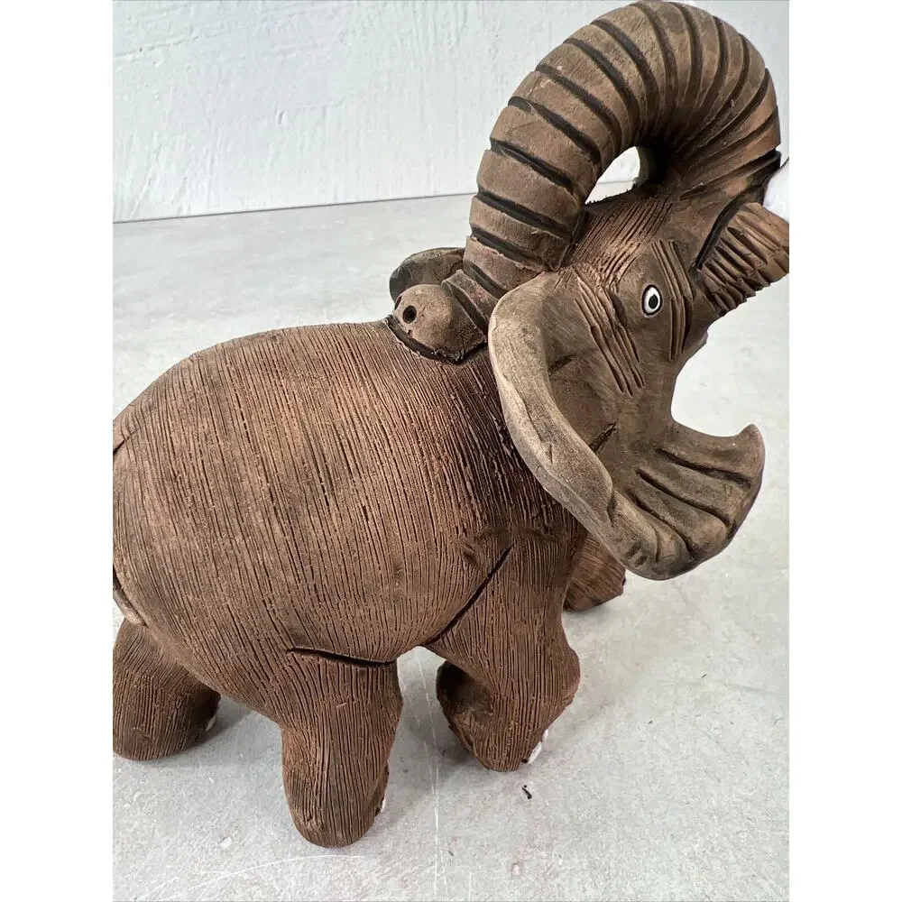 Casals Peru Hand Made Textured Detailed Elephant Figurine‎ 6”